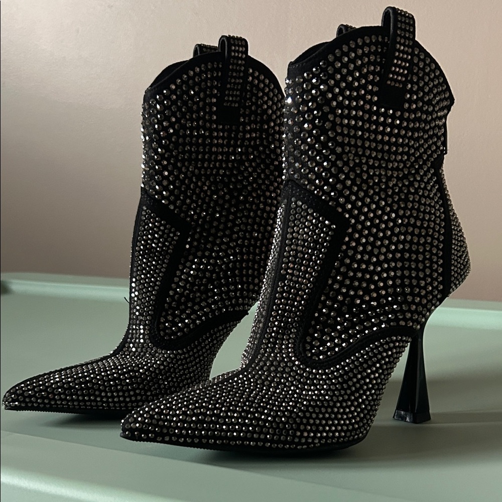 NWT INC International Concepts Black and Silver Studded Heeled Boots